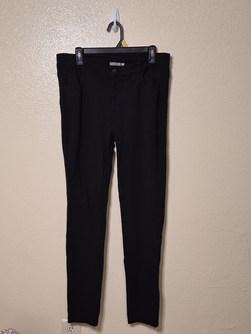 Athleta- Black Slim Stretch Pants